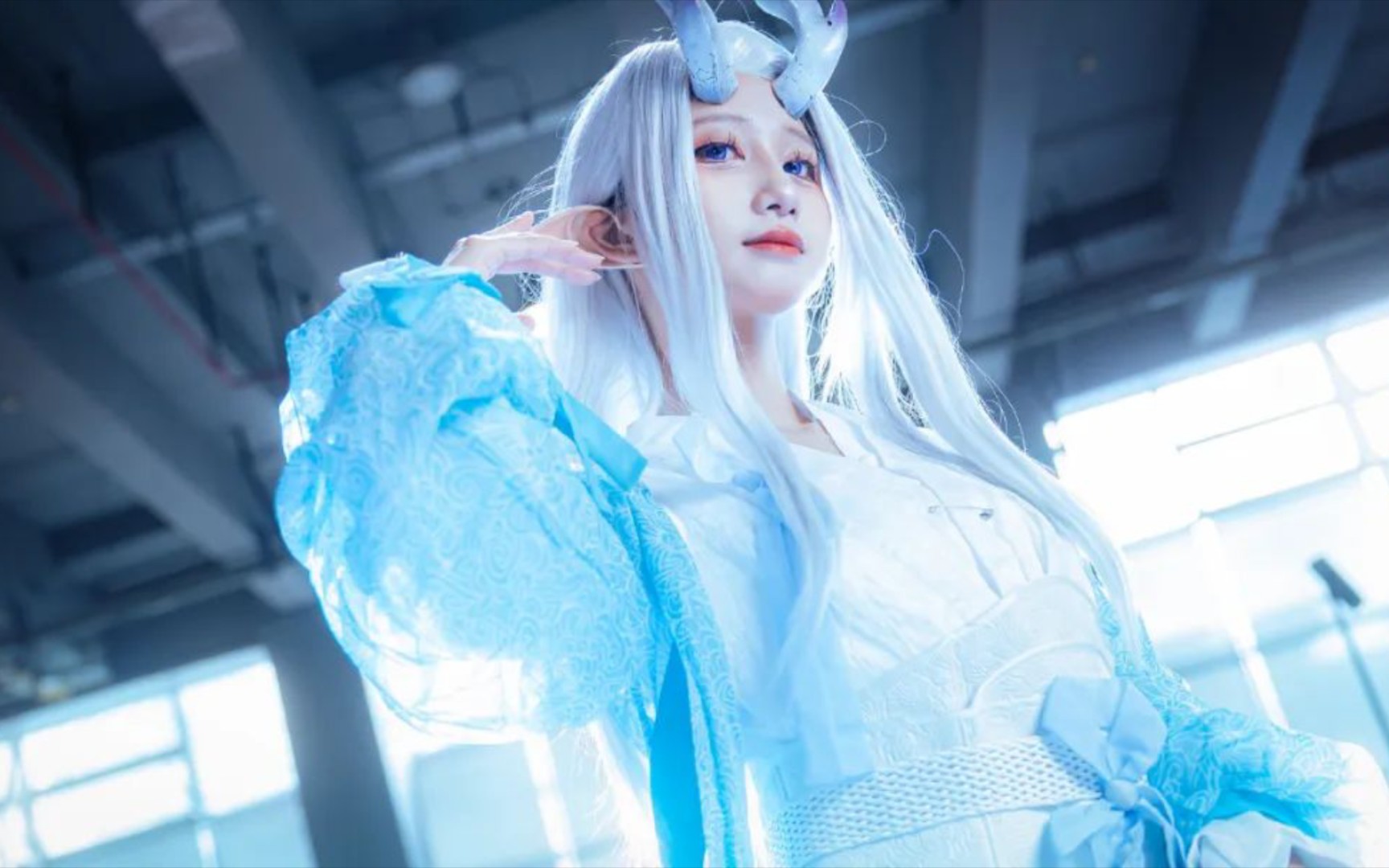 小姐姐超可爱cosplay,快来一起换装吧!