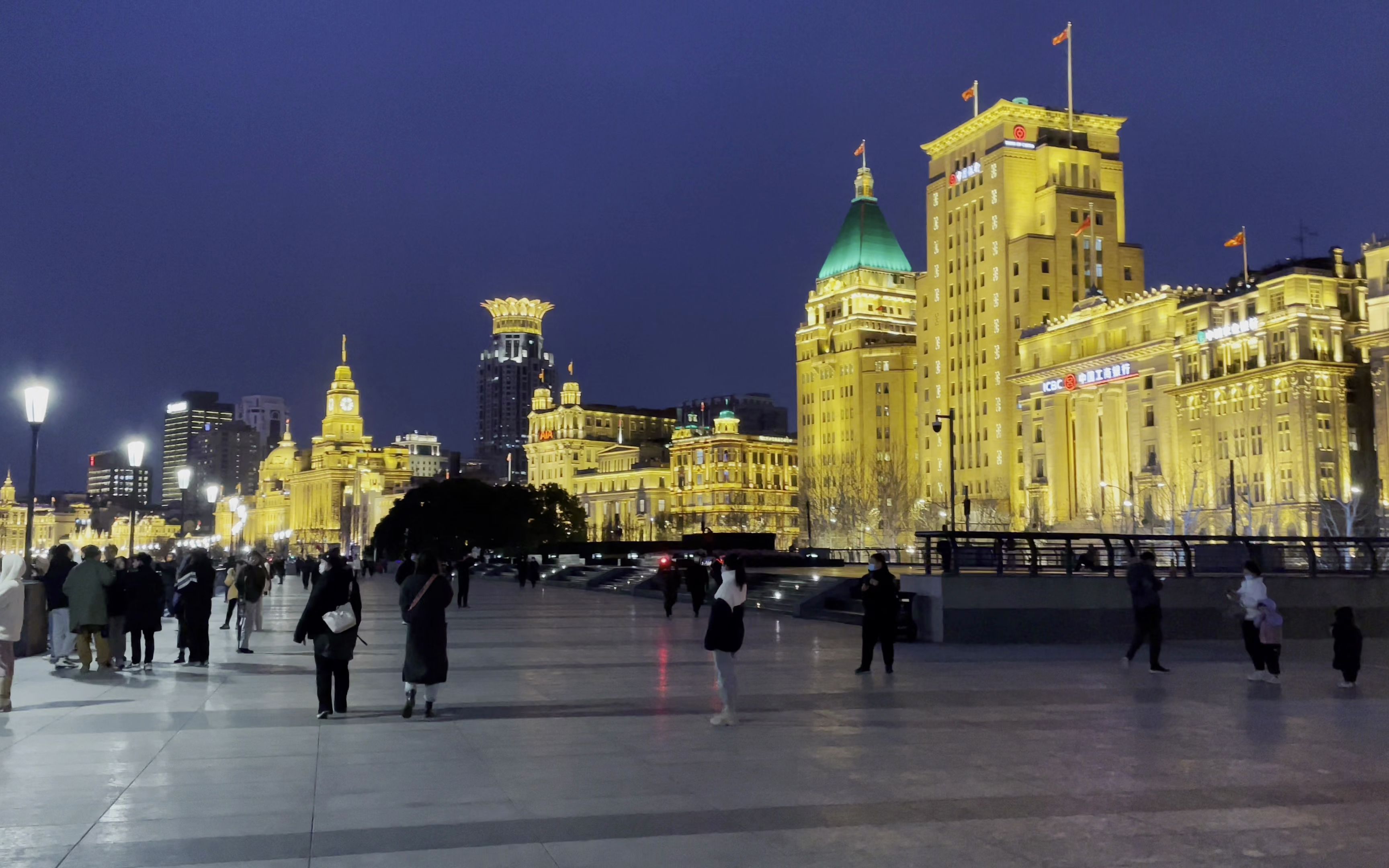 上海外滩陆家嘴迷人夜景
