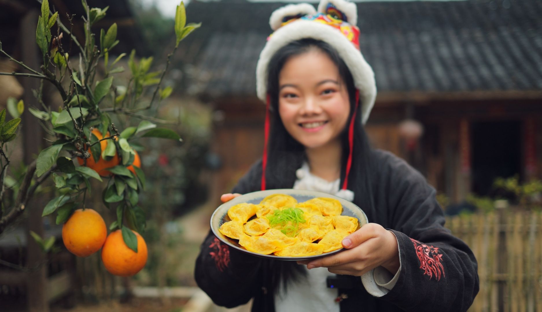 一个锅铲一勺蛋,简单两步做蛋饺,小时候的年味又回来了哔哩哔哩bilibili