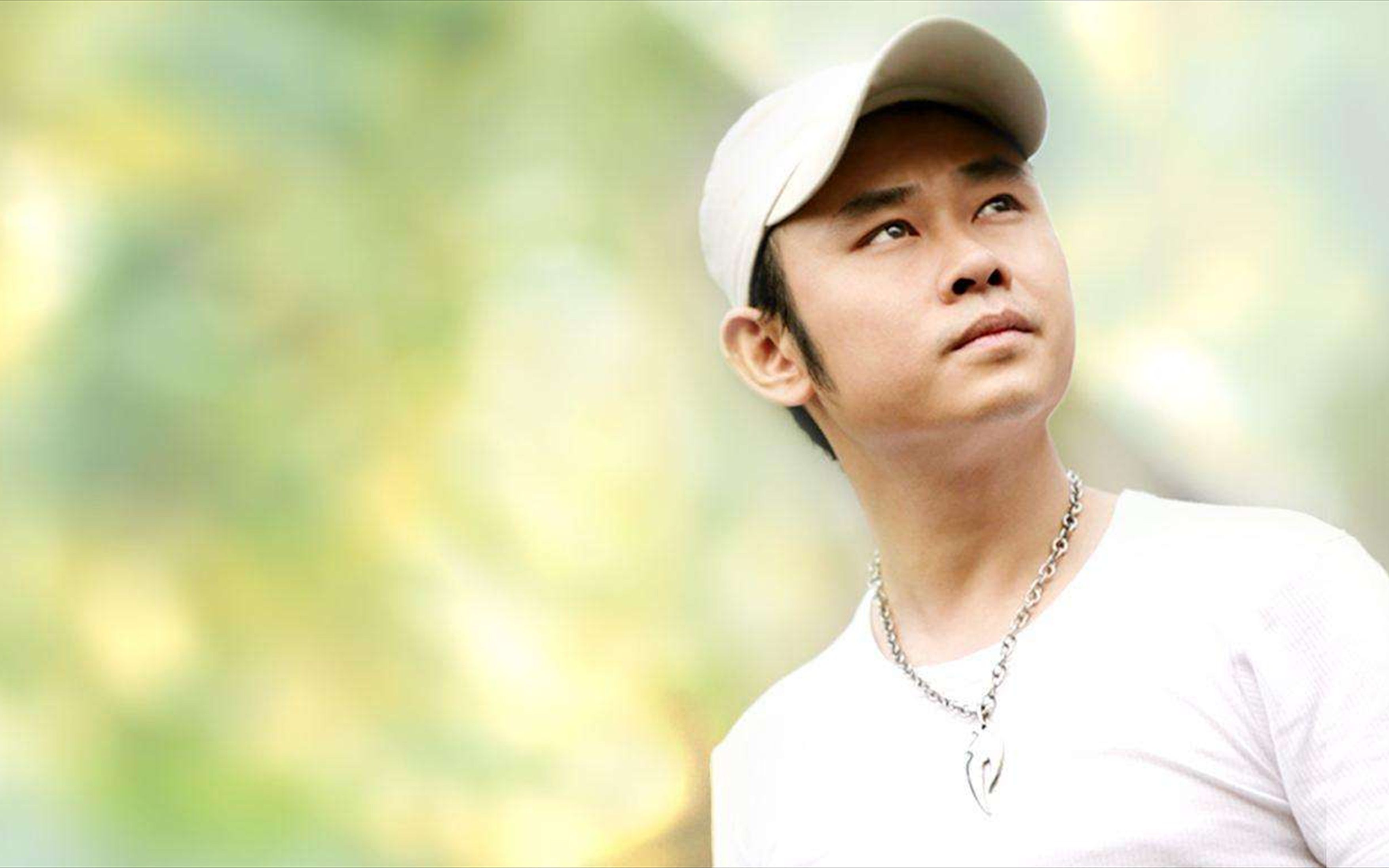 刀郎巅峰时有多可怕?2004年一曲封神无人能敌,难怪被那英等人打压