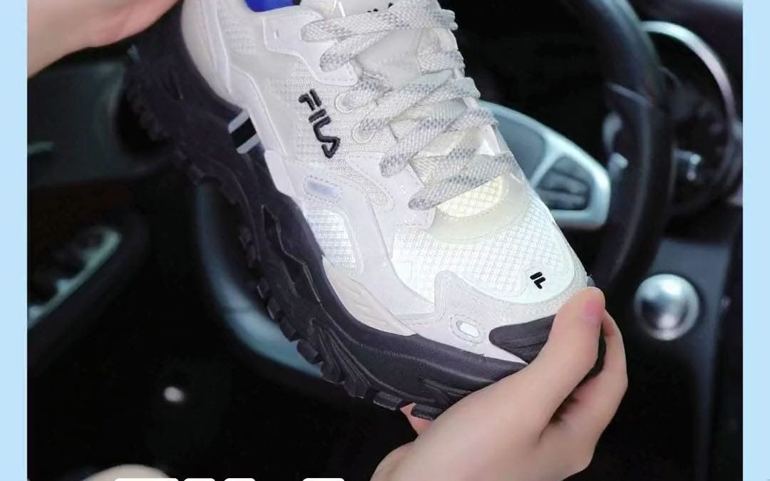 2908斐乐爆款黑白硬糖鞋,好看好闻的咧#fila#鞋#潮鞋推荐好看不贵哔哩哔哩bilibili