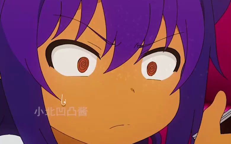 迦希女王不会放弃:女主偶遇魔界部下 因偷魔石被关铁笼