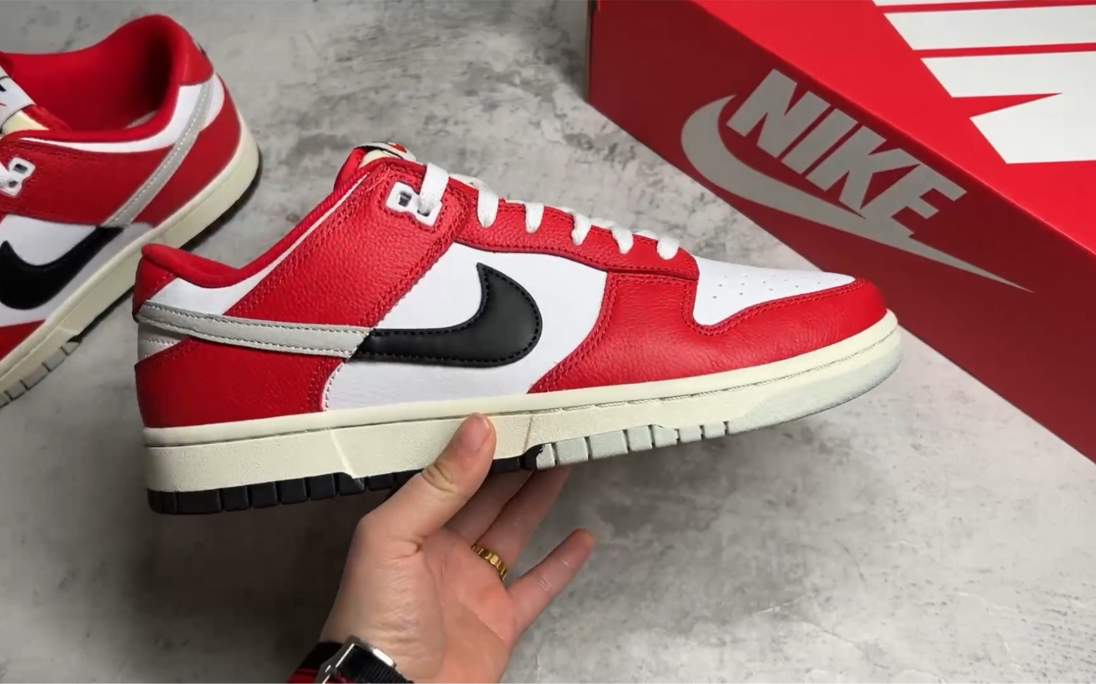 【全方位实拍】nike dunk low 白红断钩