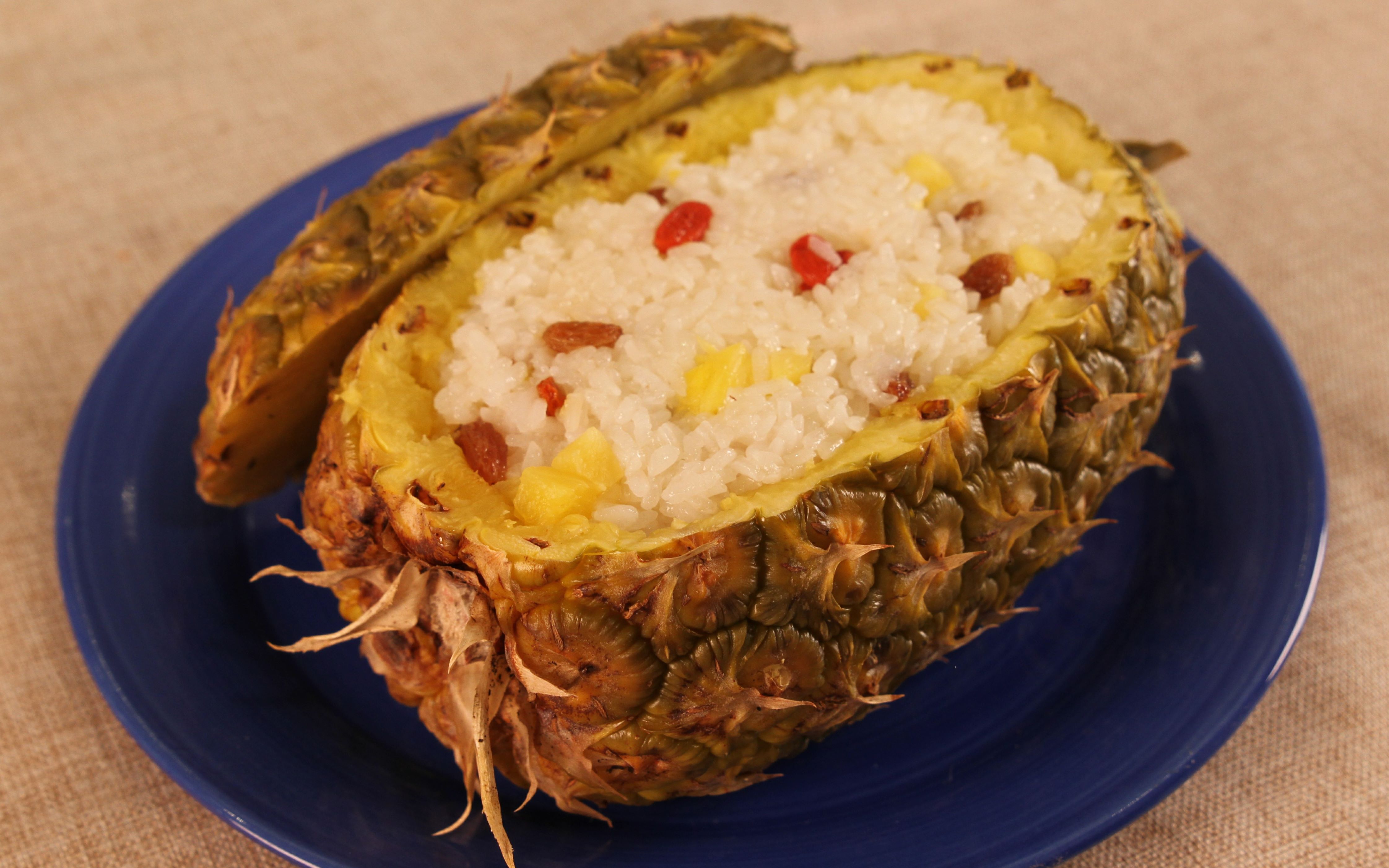 饭店厨师2分钟教做菠萝饭,糯米蒸好有讲究,一出锅就有食欲