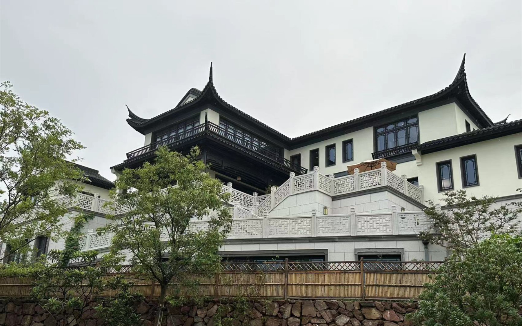 雨天看一下山里的别墅 合肥紫蓬山