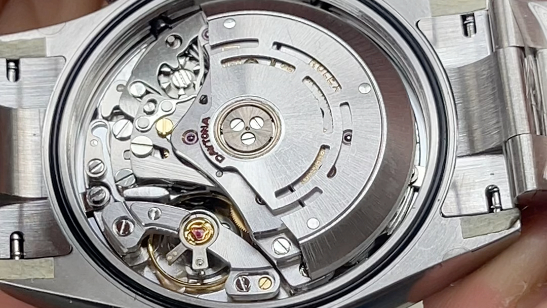 如何简单很准确鉴定c厂和bt厂丹东4130机芯迪通拿.