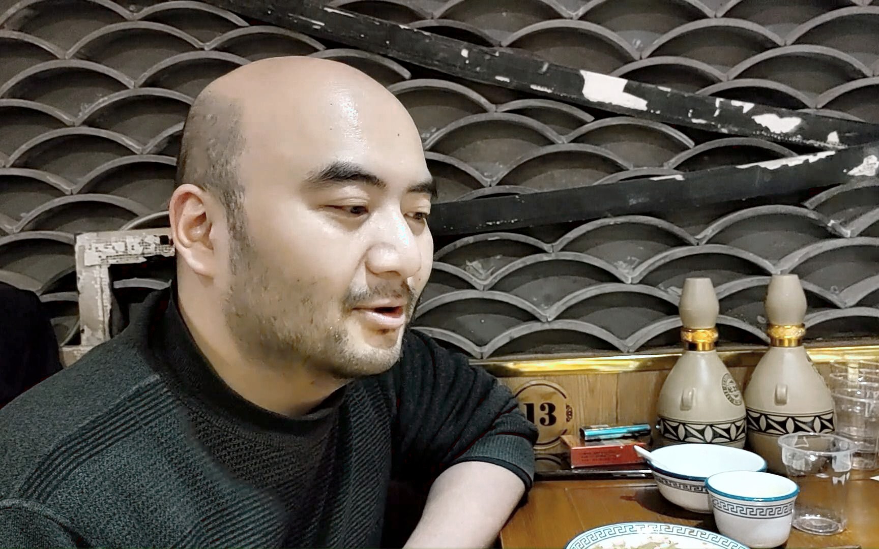 90后小伙自称是跑腿外卖界彭于晏,有房车有车却唯独不喜欢女孩子