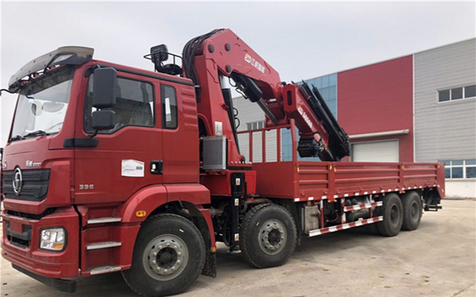 折臂陕汽德龙随车吊_折臂前四后八陕汽德龙随车吊_30吨34吨折臂前四后