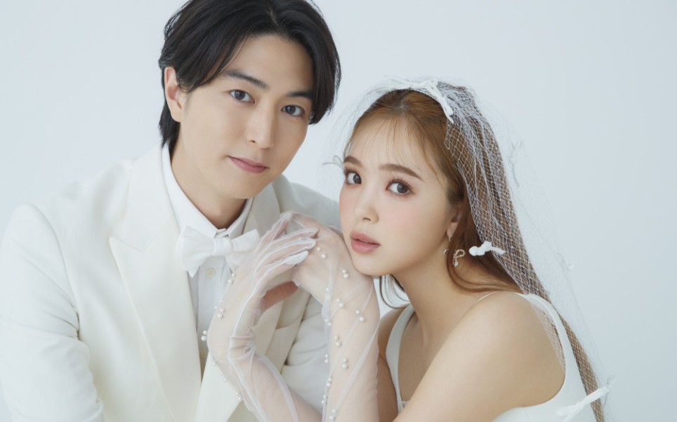 假面骑士mach诗岛刚演员稻叶友与模特藤田妮可结婚发表报道