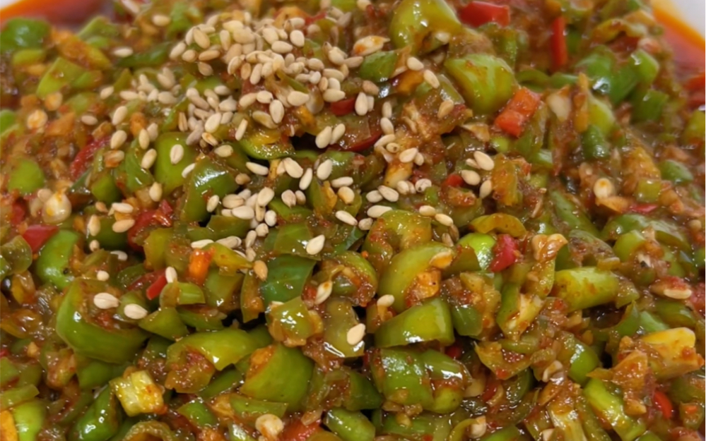 陕西绿辣子夹馍,小时候就爱吃的家常菜,热油一泼,香得很,你能吃几个馍