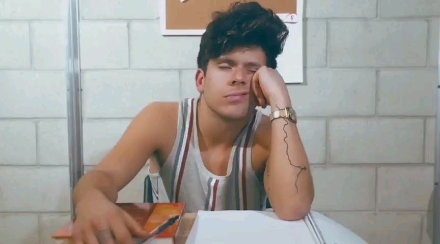 【rudy mancuso】创意mv:爱的循环