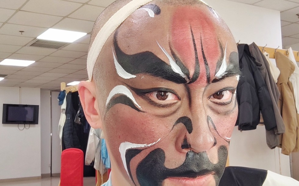 《带你来看京剧勾脸》黑不黑?