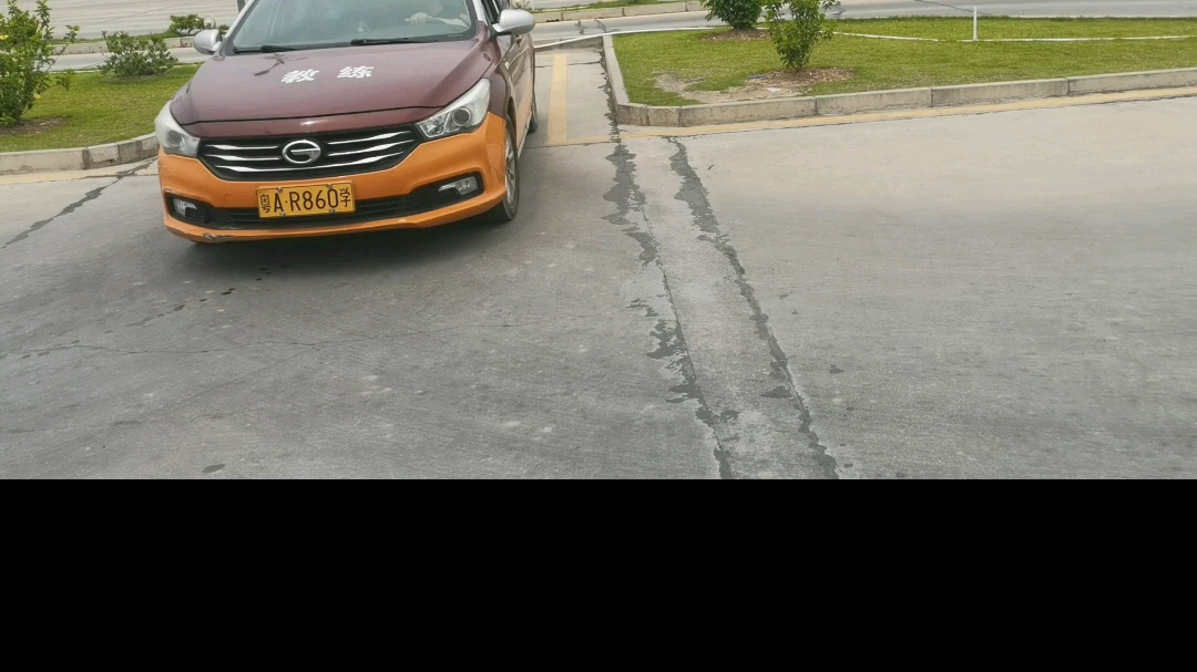 广州化龙模拟场练车倒车入库标准流程车外考试要点