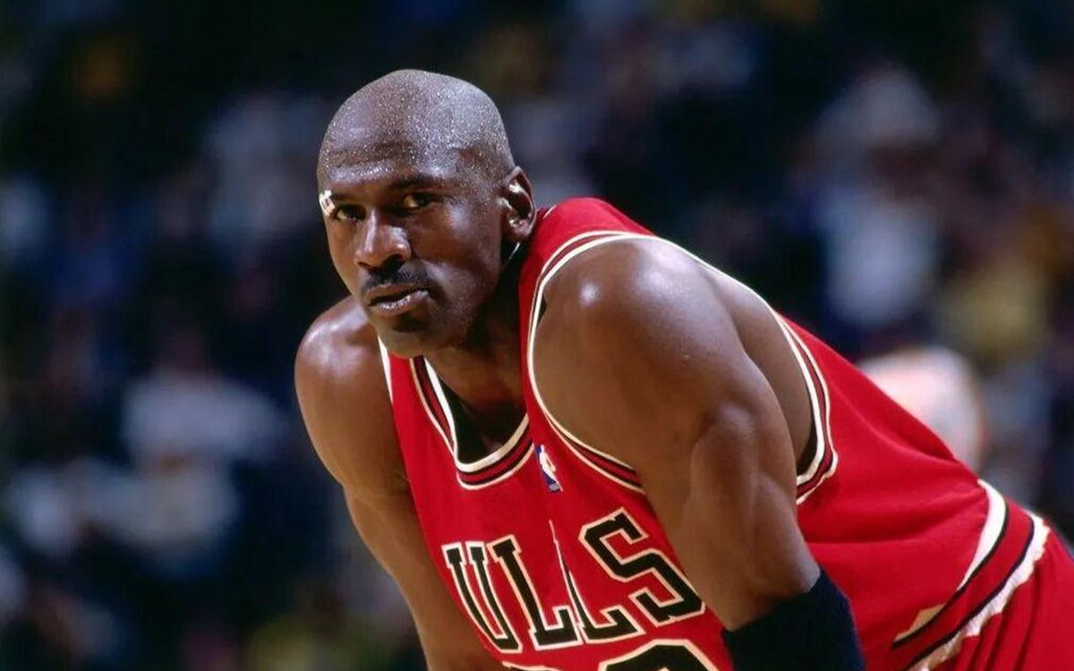 明星们的豪宅曾经的23号篮球巨星迈克尔乔丹的豪宅什么样子