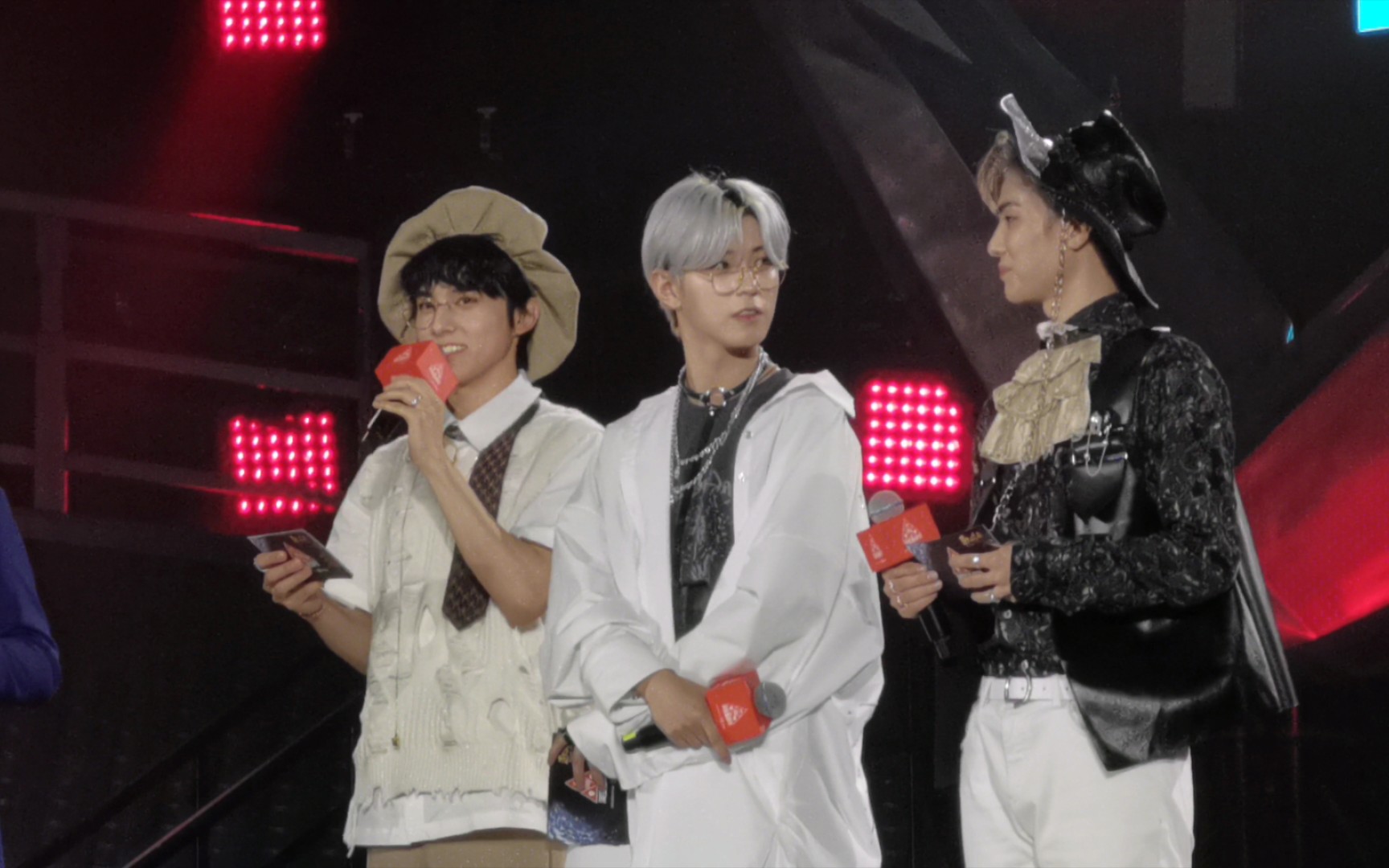 sky李希侃郭震左林杰 上海淘宝造物节全记录part3 结束合影 4k清晰版