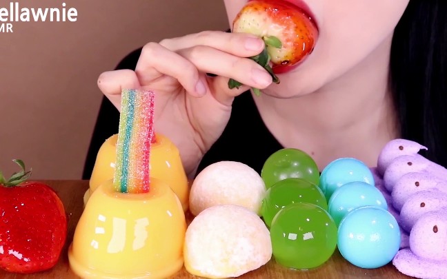 【mellawnie】吃播咀嚼布丁蜜饯草莓软糖果冻冰淇淋奶油酱