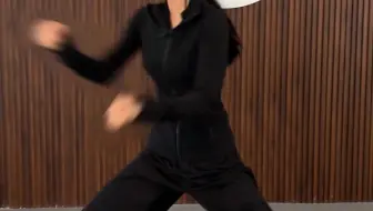 拳起，是意气风发，拳起，是心定神闲