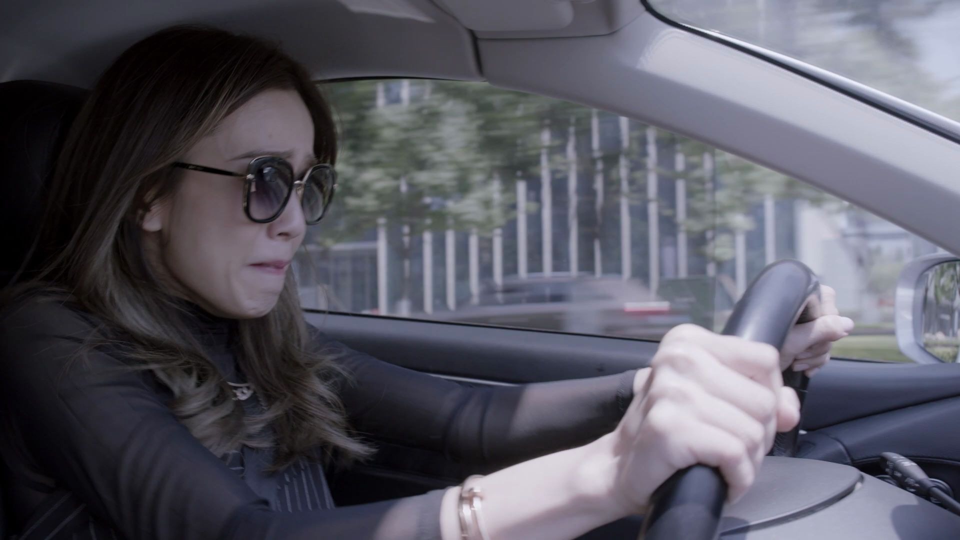 国产剧美女飙车36