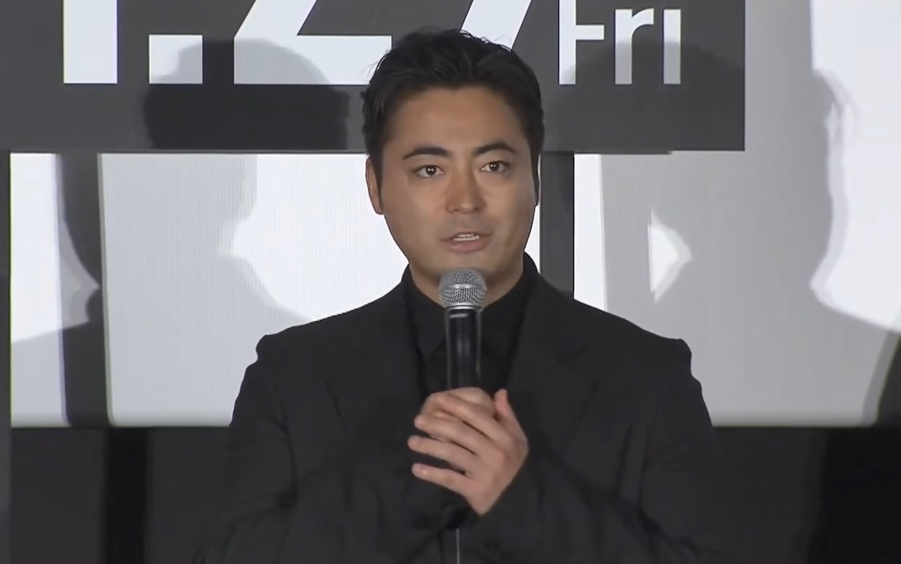 【山田孝之】电影《真实身份》完成披露试映会直播