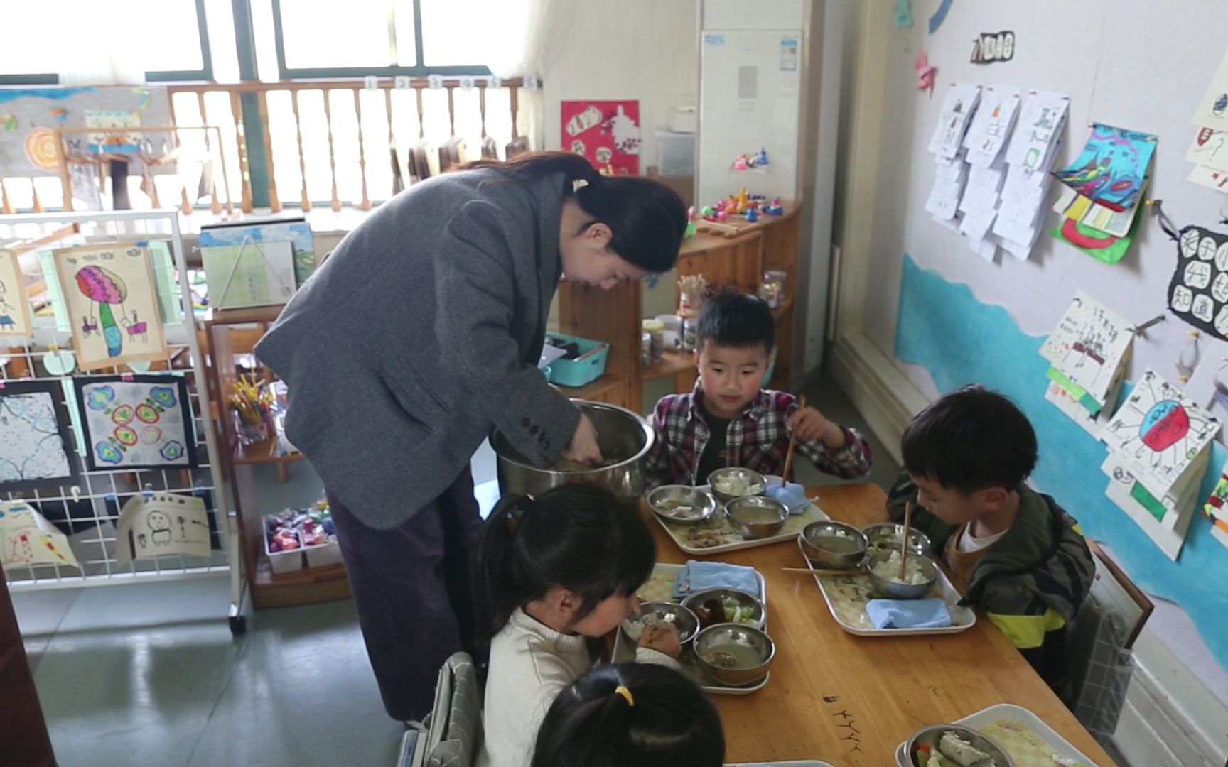 [图]生活活动中的师幼互动1