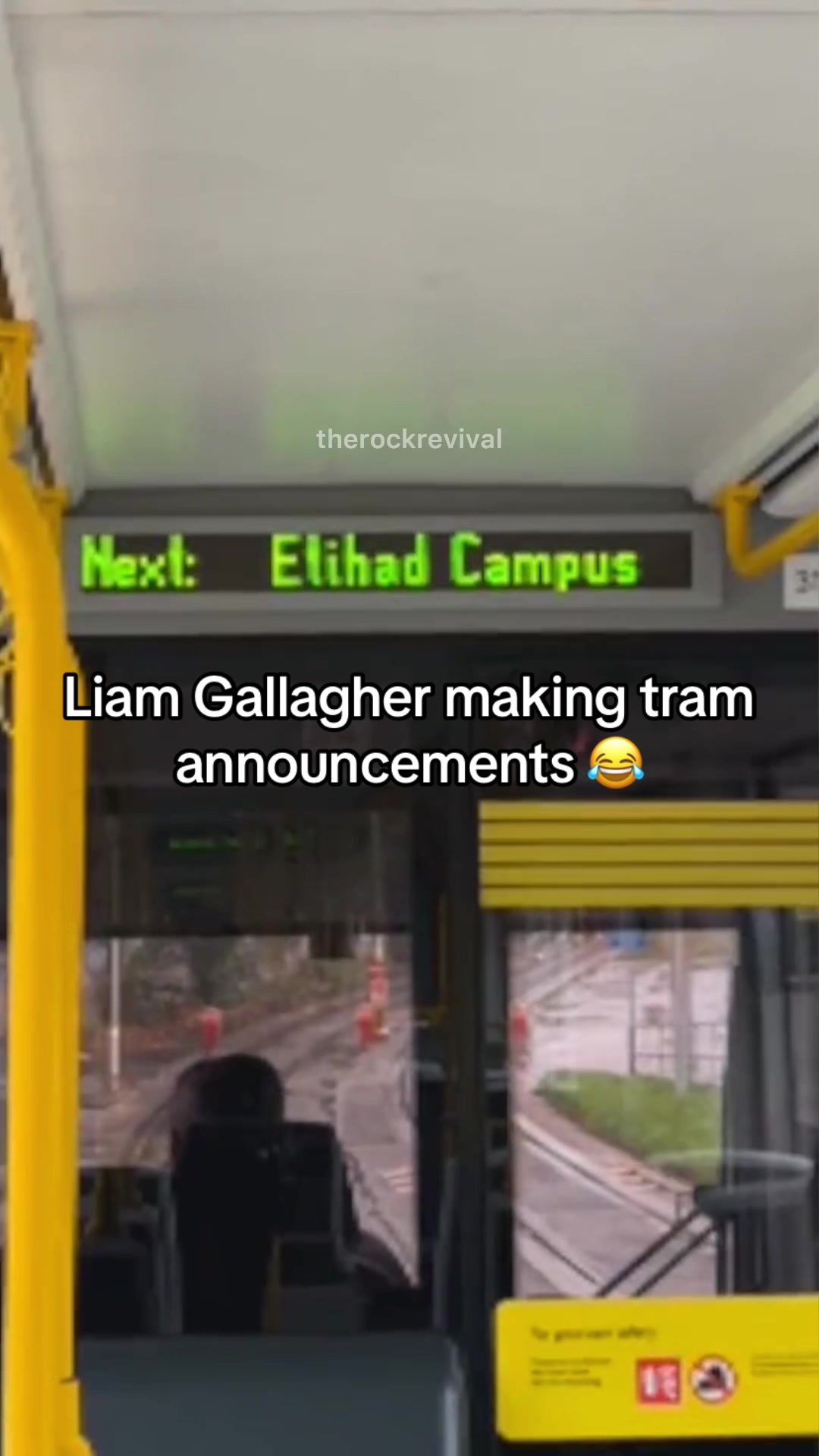 Liam Gallagher今天发布电车公告为了推广曼彻斯特的 “超越音乐” 音乐节,利亚姆ⷥŠ 拉格尔本周将在他的 “最喜欢的” Metrolink线上发布电车哔哩哔哩...