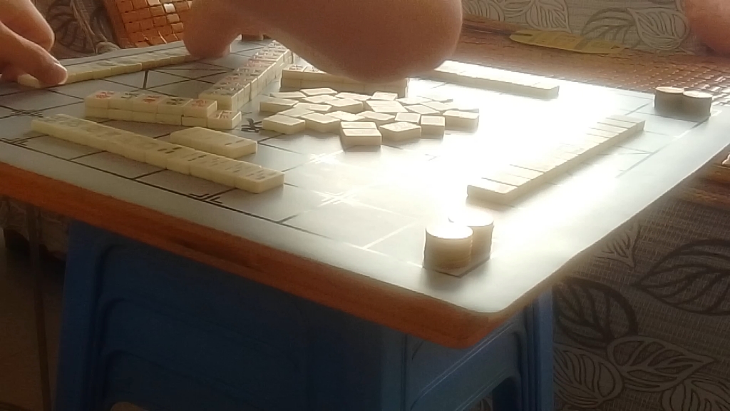 打麻将 赵方军棋棋盘-深圳麻将 深圳粤语版(3) 紧急插头三同三步顺 明