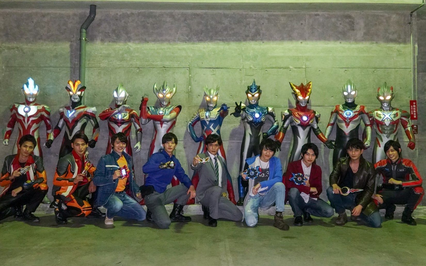 新生代奥特曼全体大集合!圆谷最强奥特曼阵容