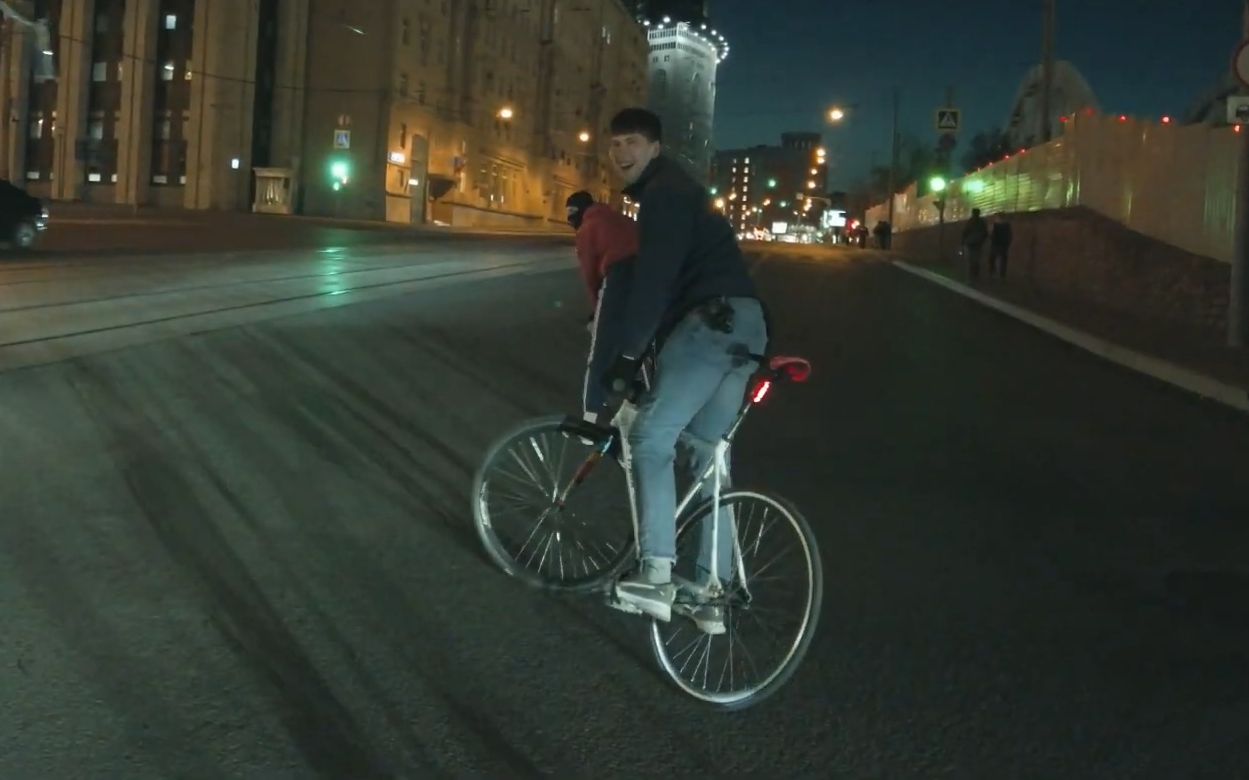 [图]Fixed gear|死飞骑行---На фиксе по вечерней Москве - Съездили на салют - Fixed Gear