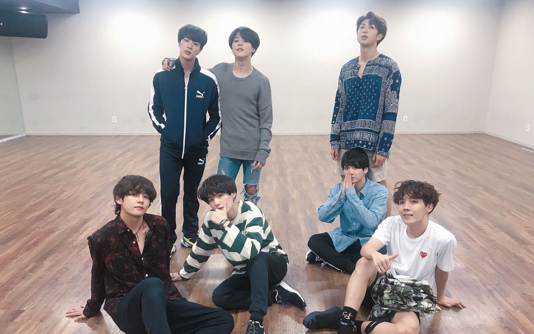 防弹少年团fakelove练习室