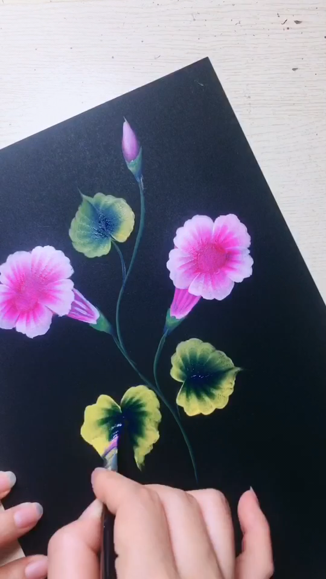 排笔彩绘牵牛花,#排笔彩绘 #画悦颜排笔