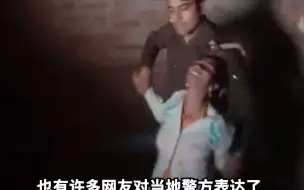 Tải video: 印度一女子被警察锁在房间 粗暴殴打引发争议