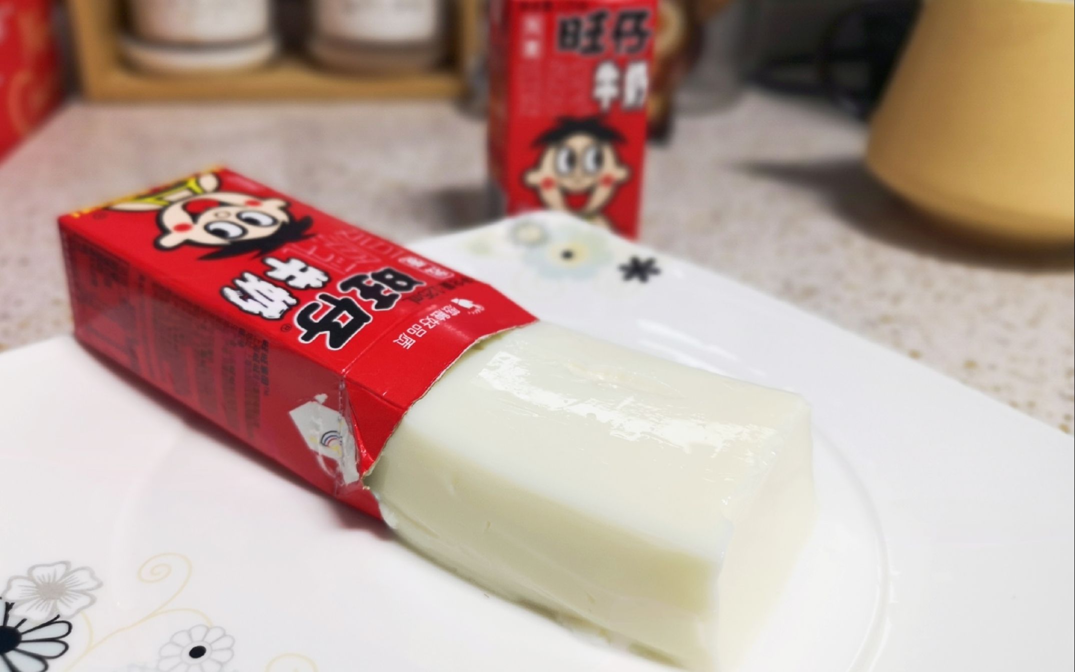 旺仔这么可爱怎么可以不吃旺仔牛奶冻duangduangduang