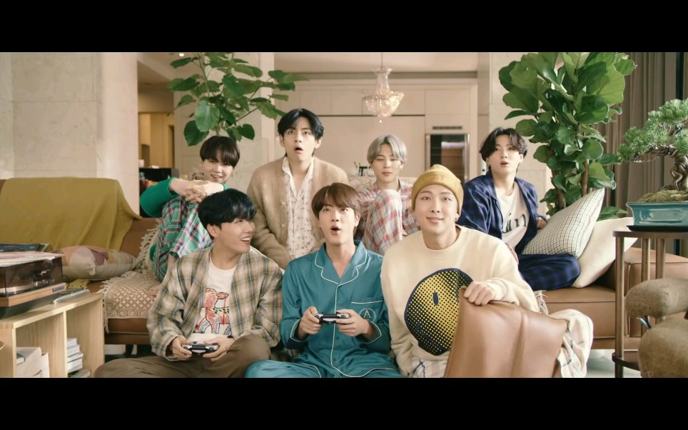 【防弹少年团】201120 life goes on mv