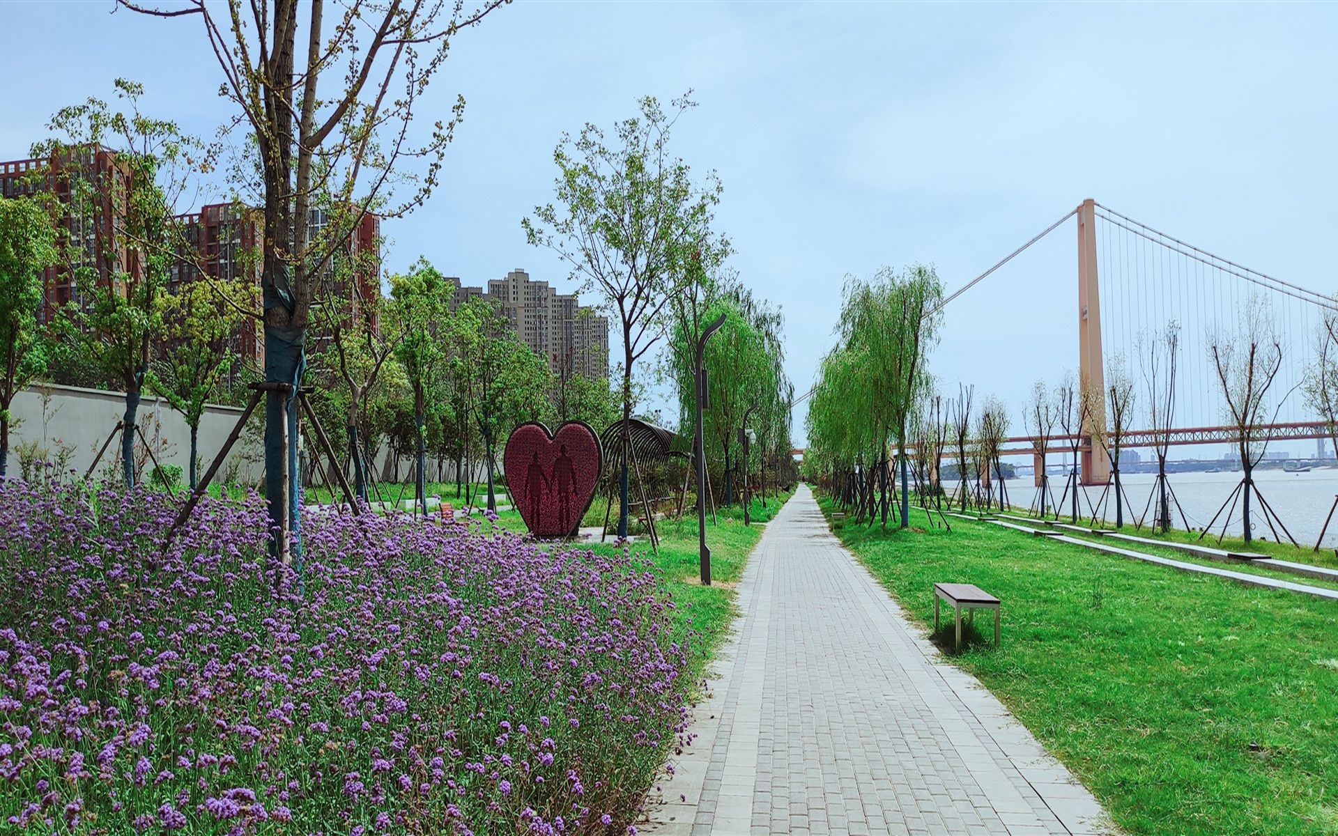 探访八铺街江滩,颜值焕新太出片了,是大家休闲打卡的绝佳去处