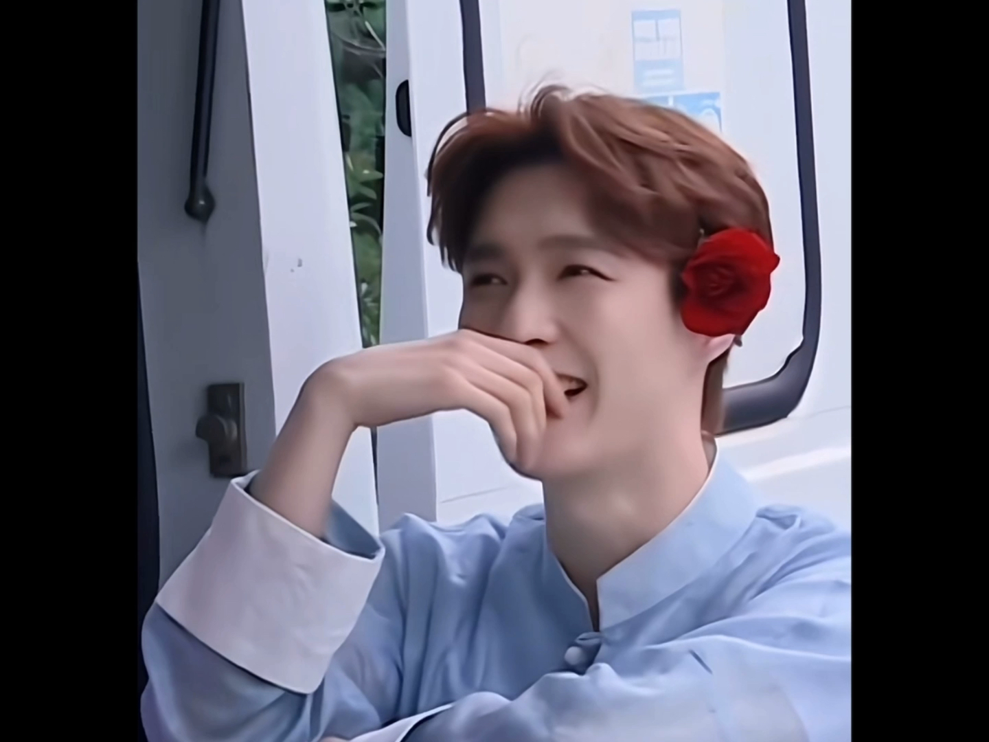 被张艺兴笑容治愈的瞬间