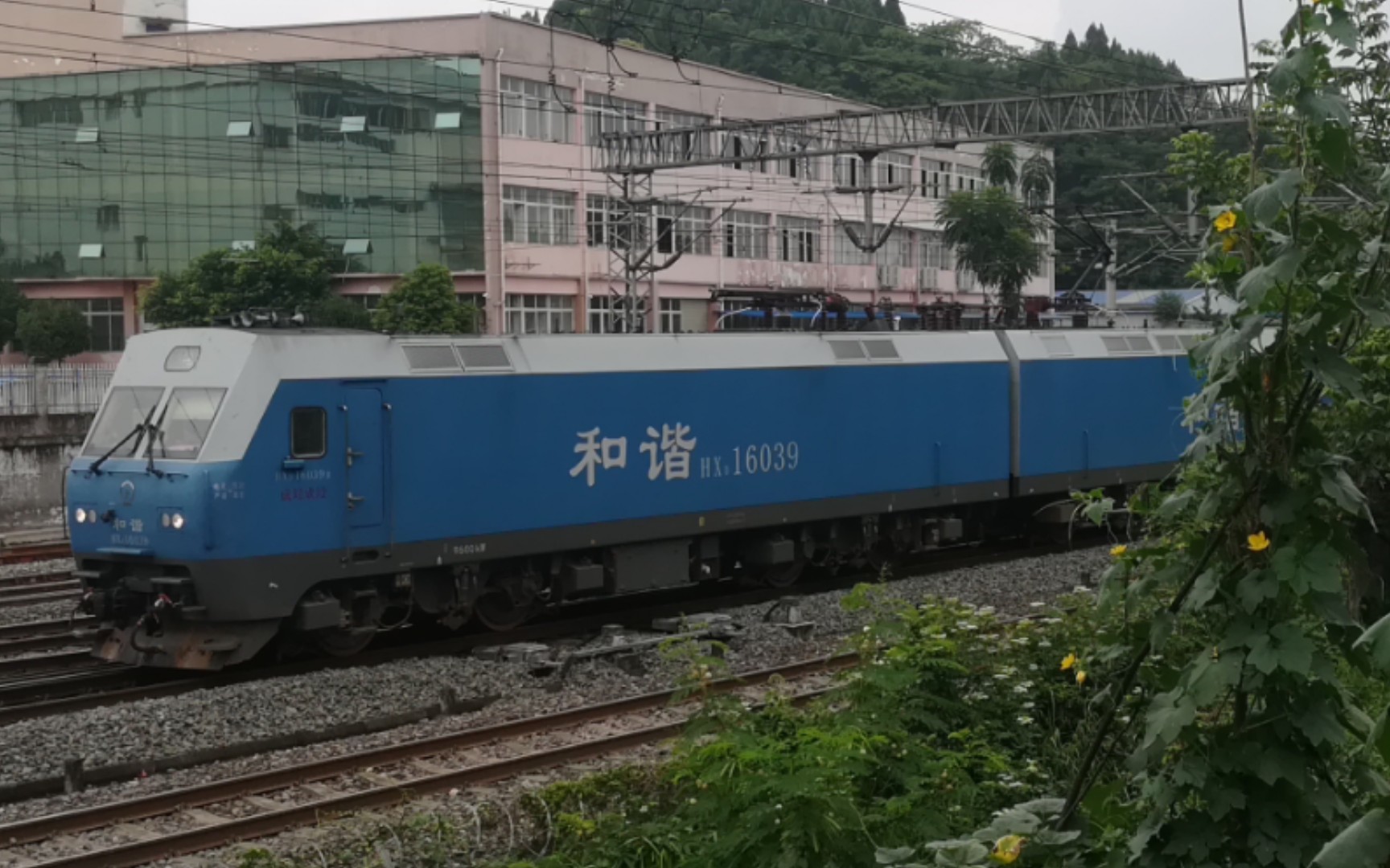 中国铁路遂宁站西拍车01