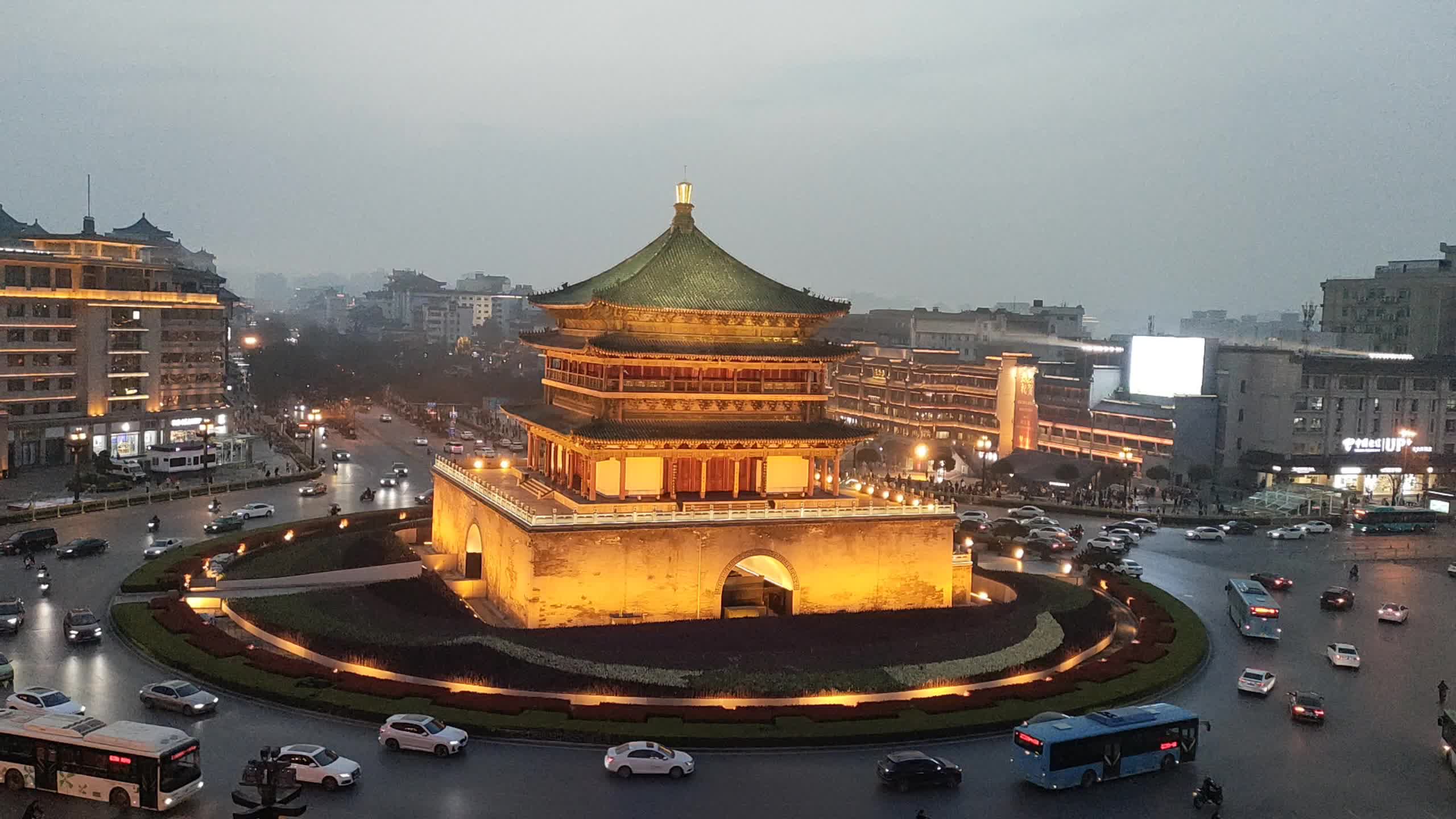 西安钟楼最佳观赏地,看看在哪,视野太好了