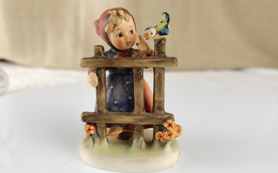 德国goebel手绘陶瓷喜姆娃娃