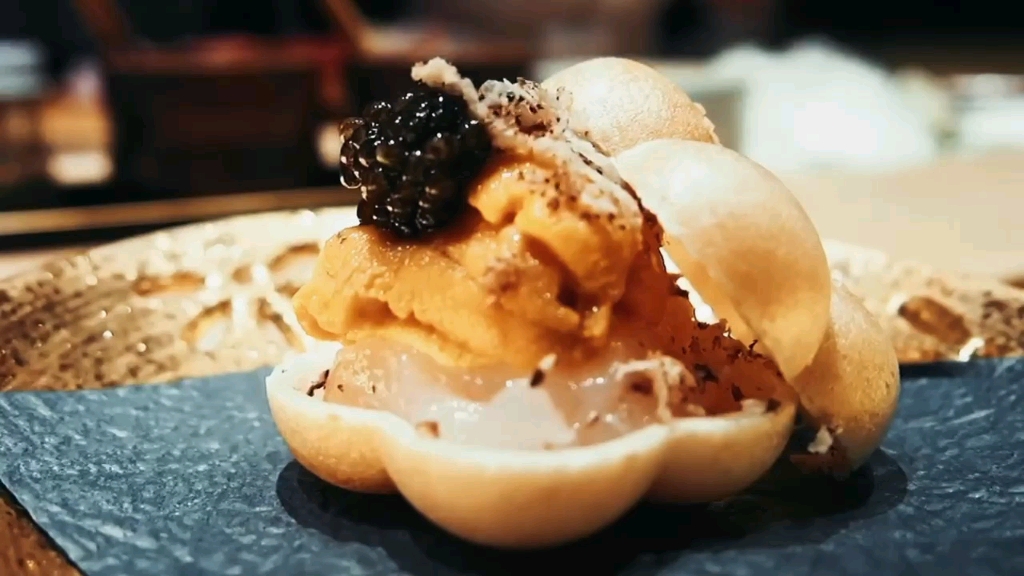 鱼子酱,黑松露与海鲜的完美组合