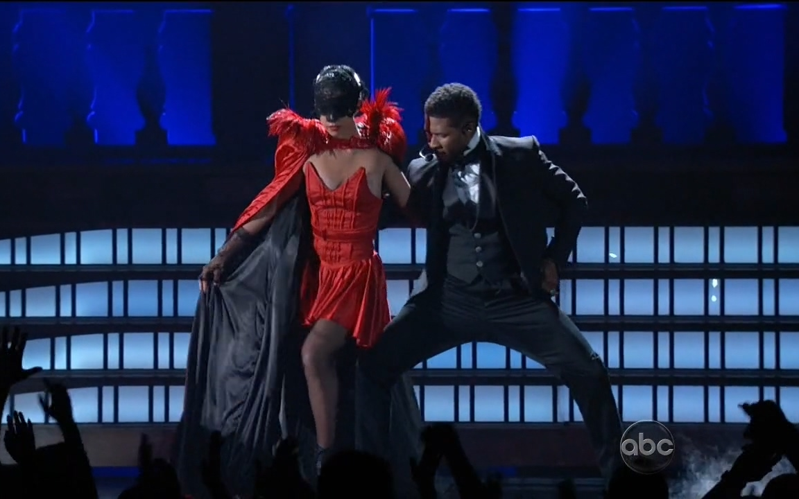 [图]Usher - Scream Live (BBMAs 2012) - 720p 亚瑟小子 软中英字幕