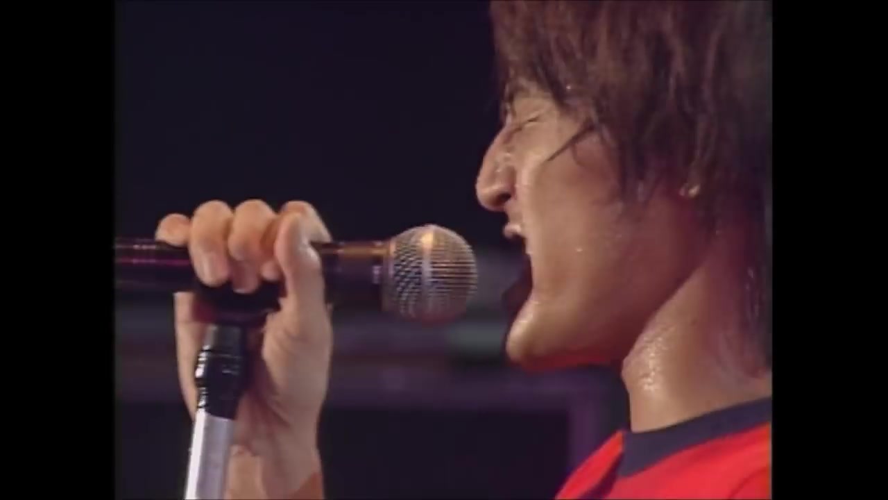 [图]B'z - Don't Leave Me LIVE