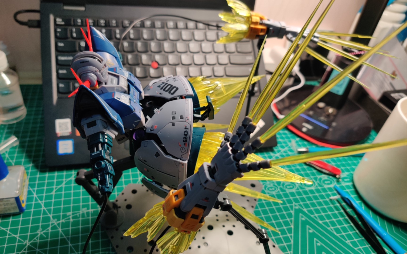 rg吉翁号加荧光炎水帖