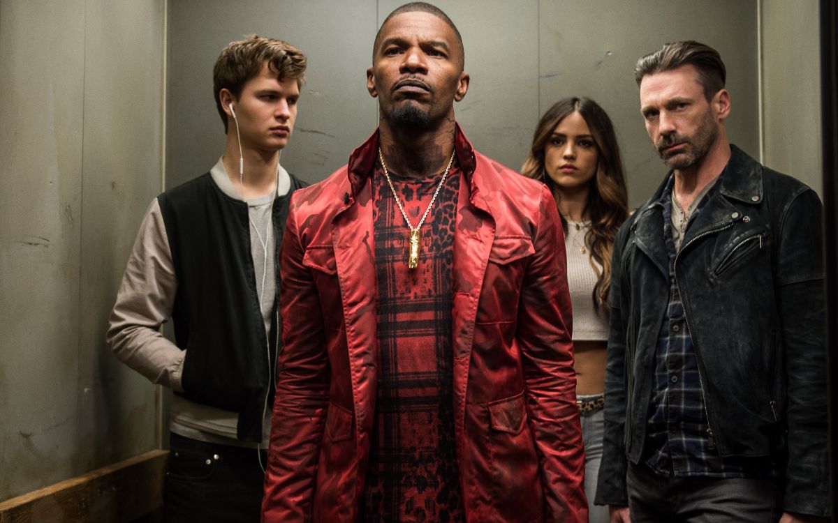 5分钟看完极速片《极盗车神》,酷男孩不善言辞,飚起车来不含糊_哔哩