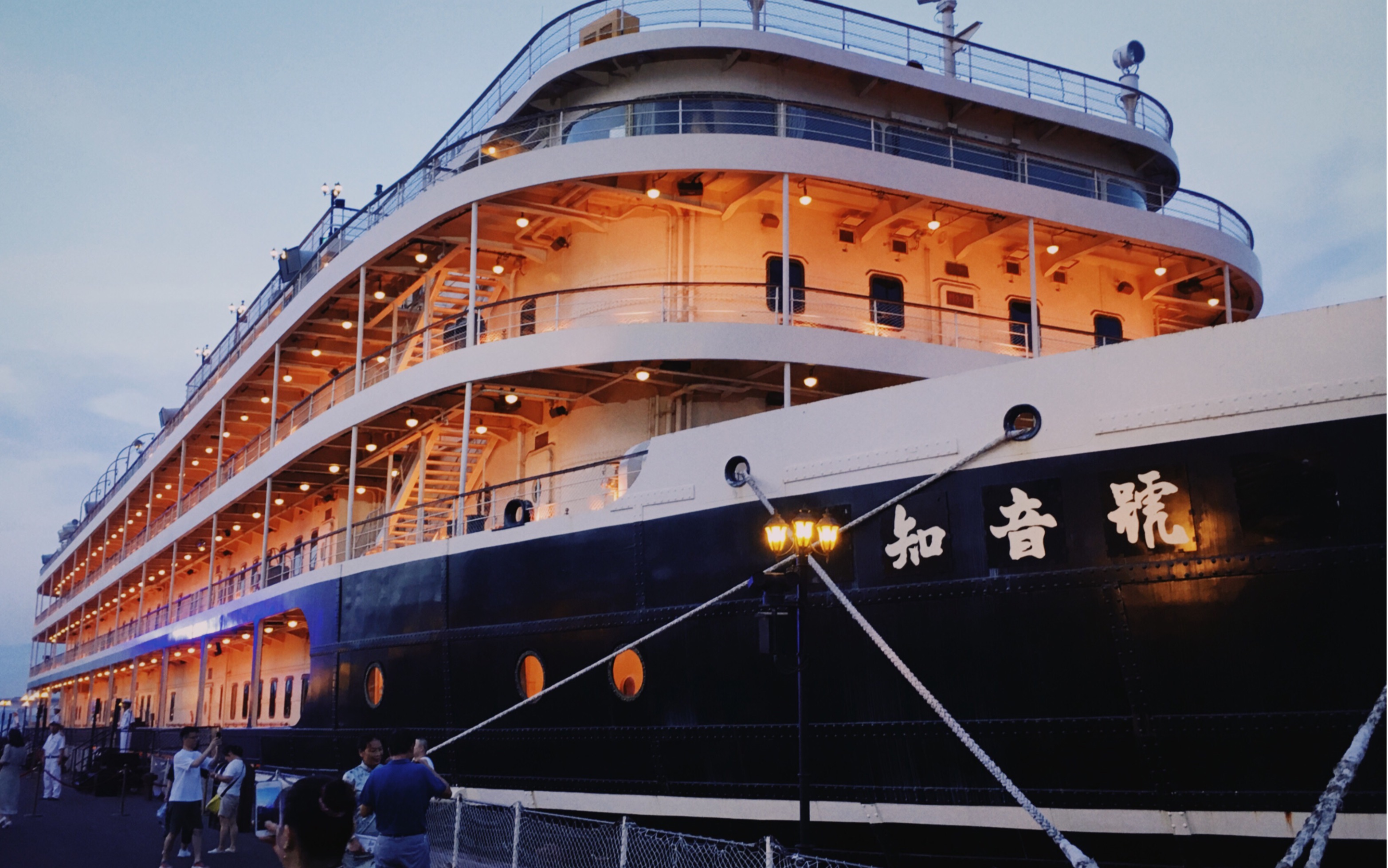 通过时间切片体验民国的传奇色彩——武汉长江知音号游轮vlog_哔哩