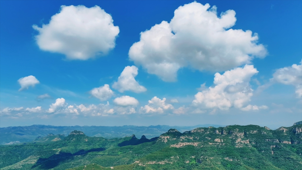 大山蓝天白云图片大全图片