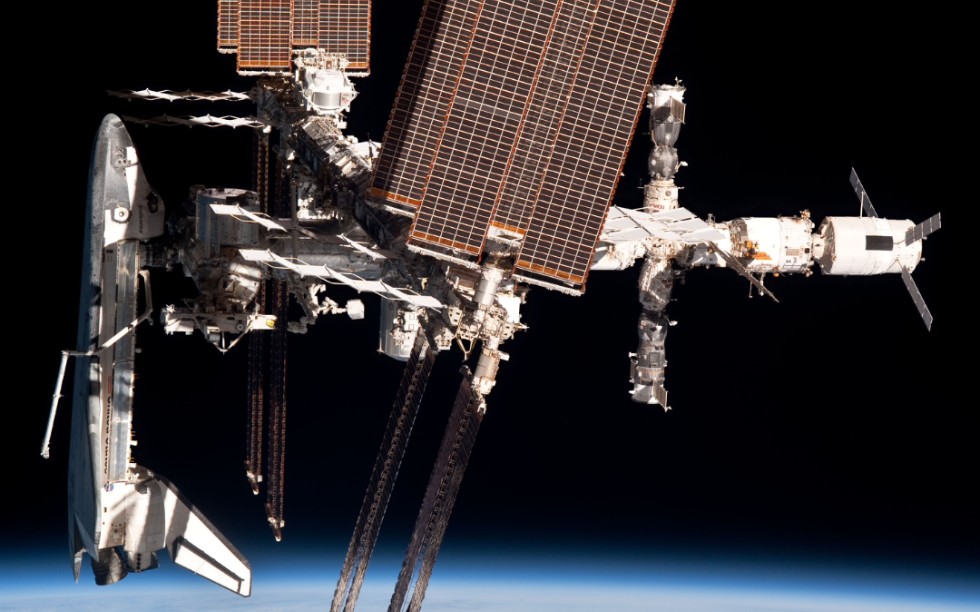 我国的空间站为什么不建造成像国际空间站那样桁架式的空间站呢?