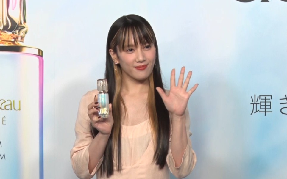 【转】山本千寻被问到美丽的秘诀(广告发布会)