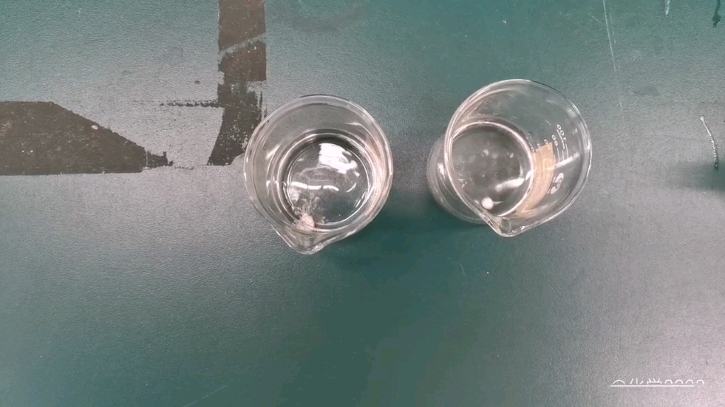 乙醇和钠以及水和钠反应的对比