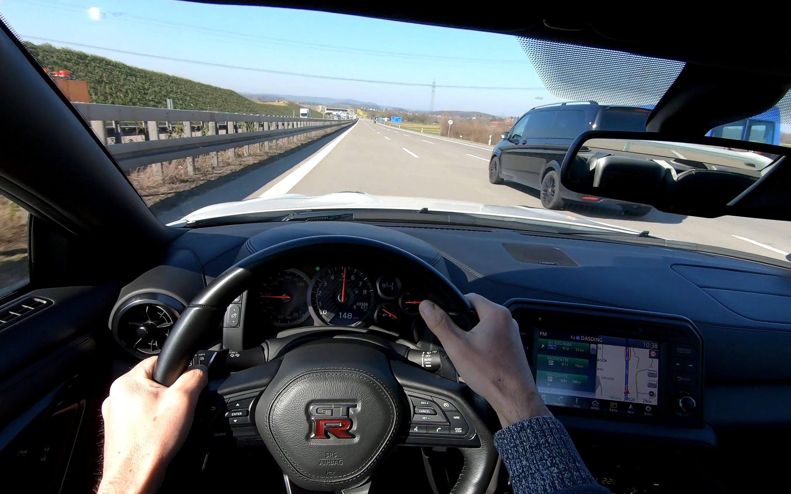 4k主视角gtr高速公路300公里每小时