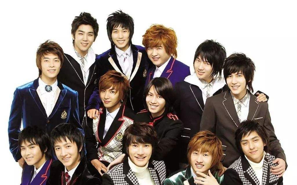 最近有网友发微博称superjunior再唱u!激起了不少网友的回忆!